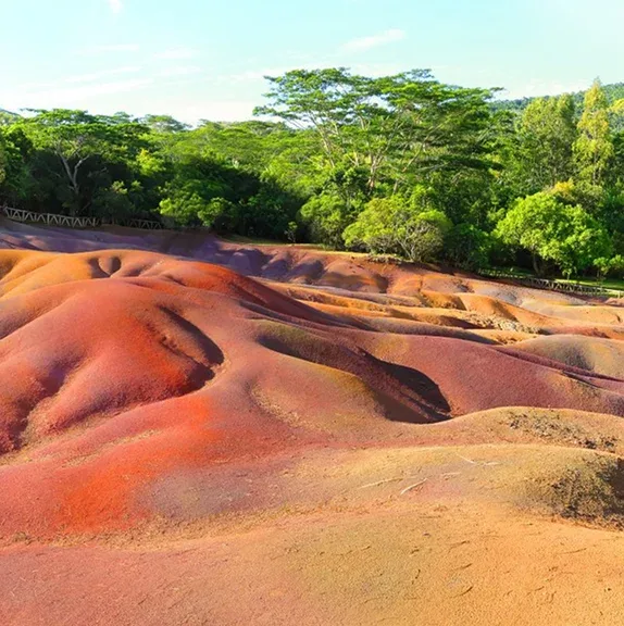 Chamarel 7 Coloured Earth